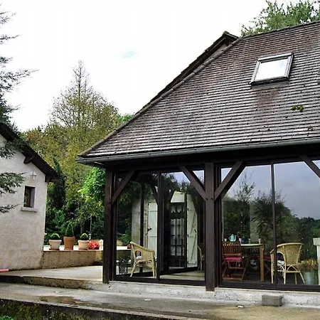 Sleeps 10 Pool