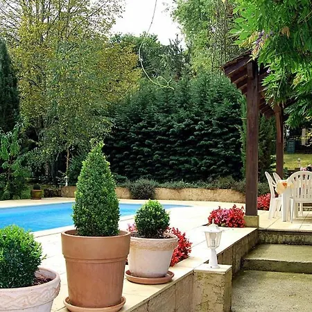 Sleeps 10 Pool * Thenon