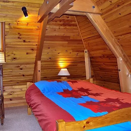 Sleeps 10 Pool Villa