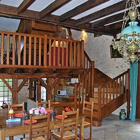 Sleeps 10 Pool * Thenon