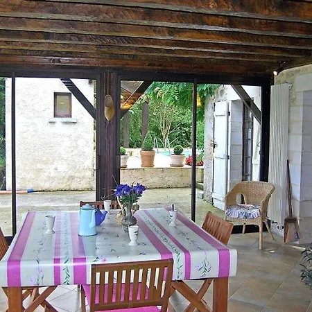 Villa Sleeps 10 Pool