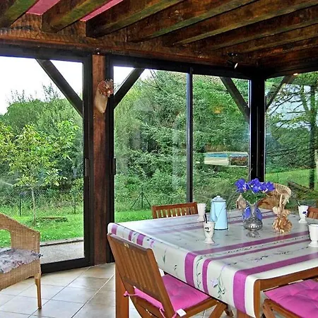 Sleeps 10 Pool