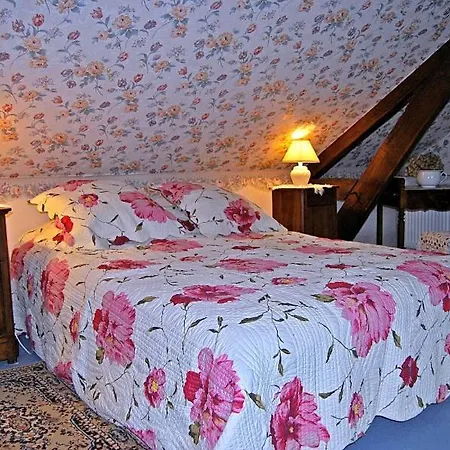 Sleeps 10 Pool
